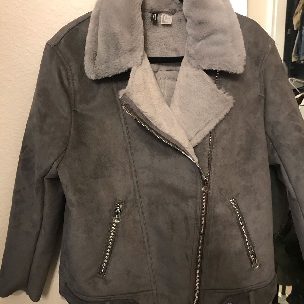 H&M - Picture 2 of 6